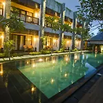 The Astari Villa And Residence