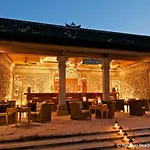 Matahari Beach Resort & Spa