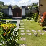 Cantika Guest House