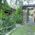 Blanjong Homestay By Ecommerceloka