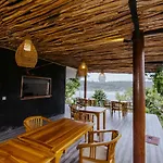 Sunday Huts Lembongan