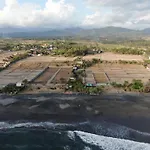 The Nyamo Surf & Stay