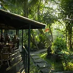 Taman Nauli Boutique Rooms