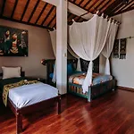 Villa Bukit Malas