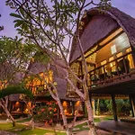 Nanuk\'S Bungalows