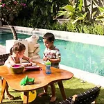 Chandra Bali Villas