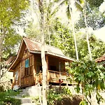 Green Vanilla Bungalow