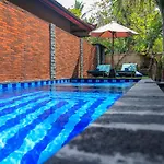 D\'Tegal House