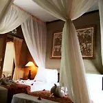 The Sari Bungalows