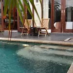 Villa Dencarik