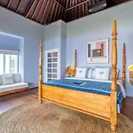Ulu Cliffhouse