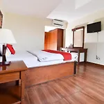 RedDoorz @ Raya Kuta