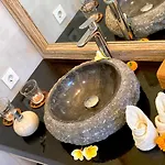 Alamdhari Resort And Spa