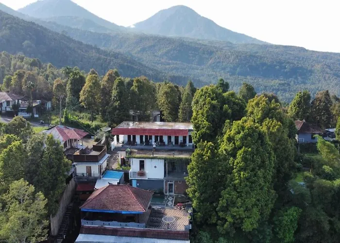Adila Warung And Homestay