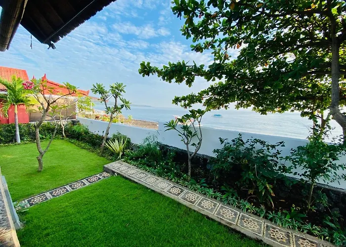 Solaluna Beach Homestay