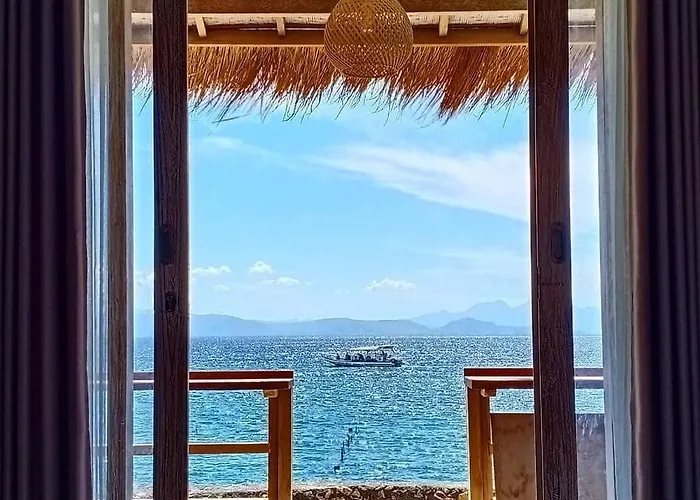 Vns Beachfront Guesthouse
