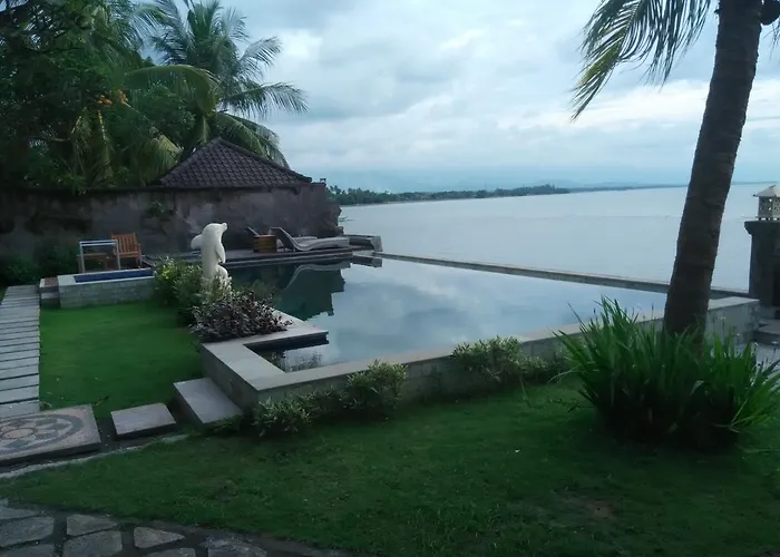 Wahyu Dana Hotel