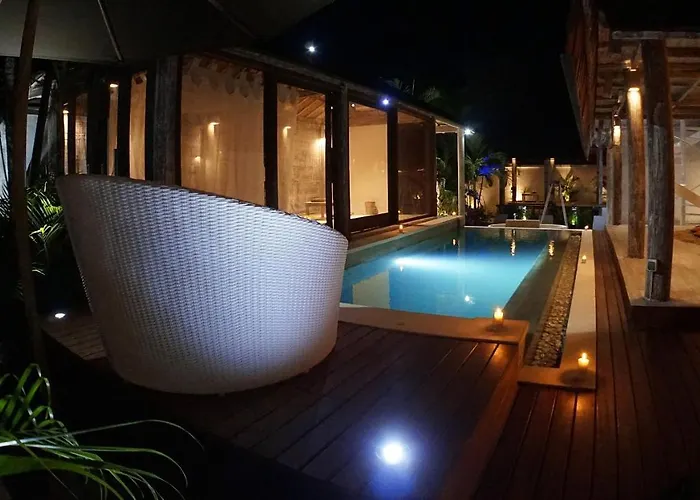 Promo! Private Vacation Rentals Villa, 2 Pools,4 Bedrooms,4 Bathrooms, Bali Seminyak