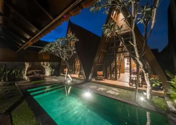Rumah Kayu Tatiya Villa