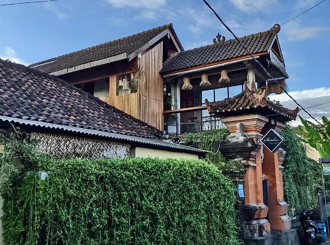 Sunshine Vintage House