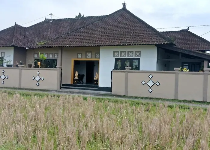 Ibu Ana Homestay
