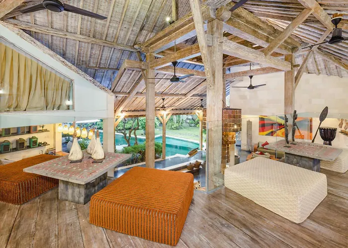 Villa Cinta Damai - Stunning & Stylish 4Br Luxury Villa In The Heart Of Seminyak, Just A 10-Min Walk To The Beach