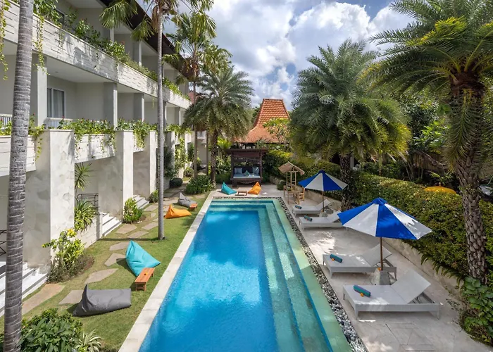 Tapa Tepi Kali Canggu