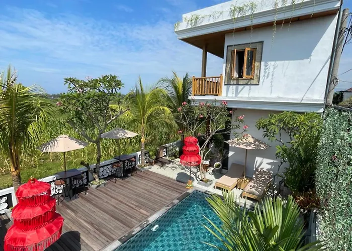 Surfers Villa And Resorts Medewi