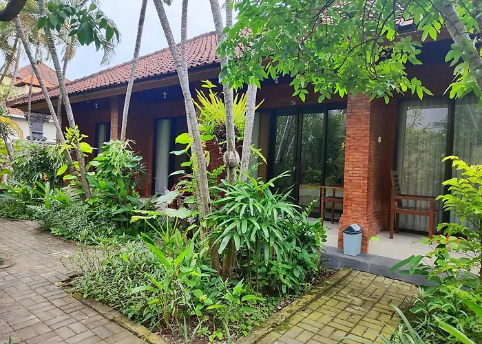 Adus Beach Inn
