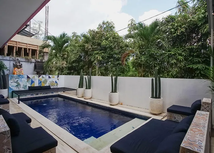 Margarita Surf Hostel Canggu
