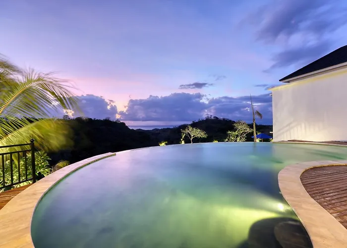 Kelingking Parama Resort