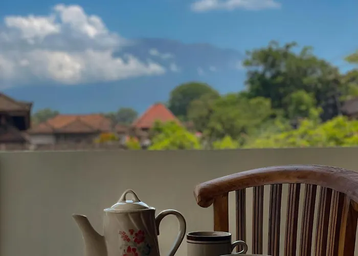 Mantra Guesthouse Sidemen