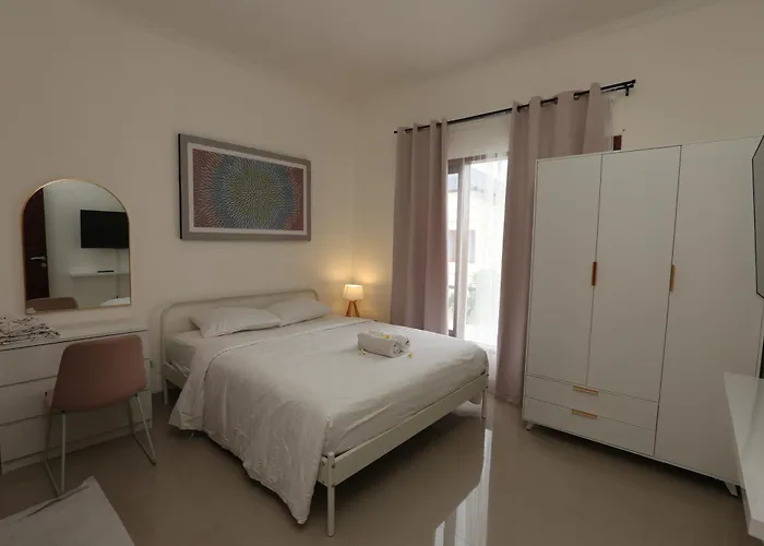 Queen Seminyak Villa By Walidwipa Paradise Hospitality