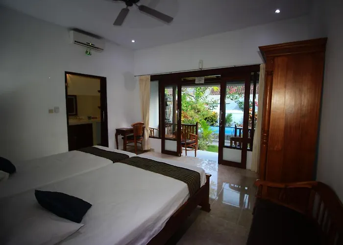 Pantai Bungalow Lembongan Island