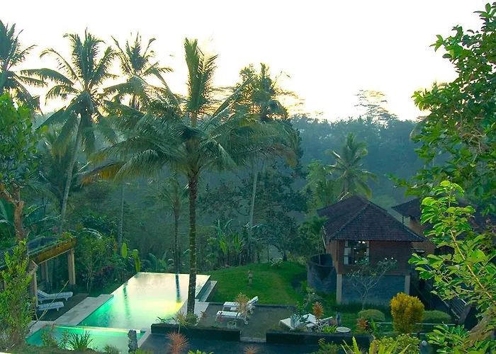 Puri Saron Hotel Madangan - Gianyar