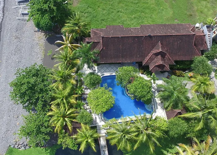 Arya Amed Beach Resort And Dive Center