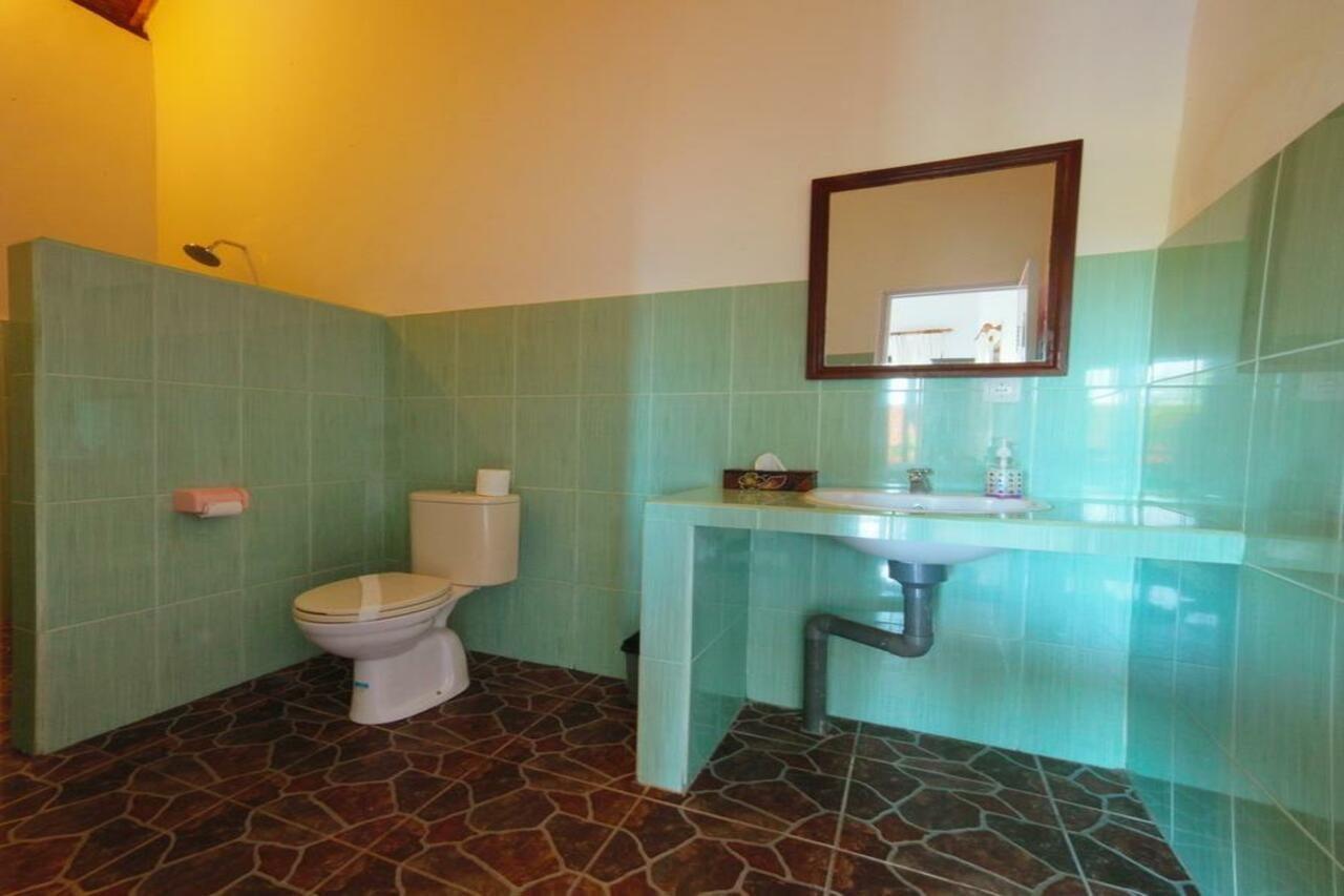 Bed & Breakfast Warung Ary &