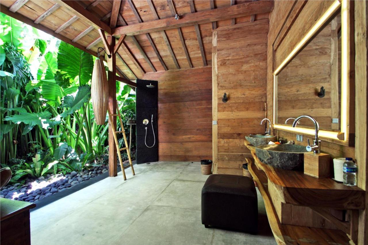 Resor Blue Karma Village