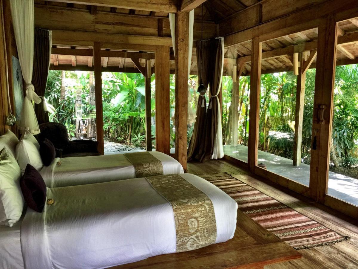 Resor Blue Karma Village 5*