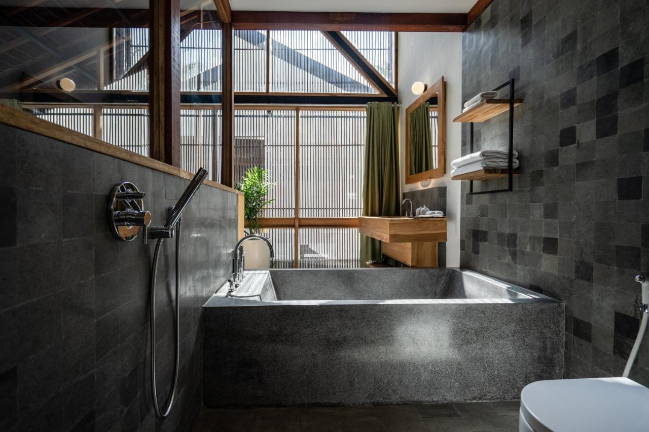 The Saren Hotel 4*