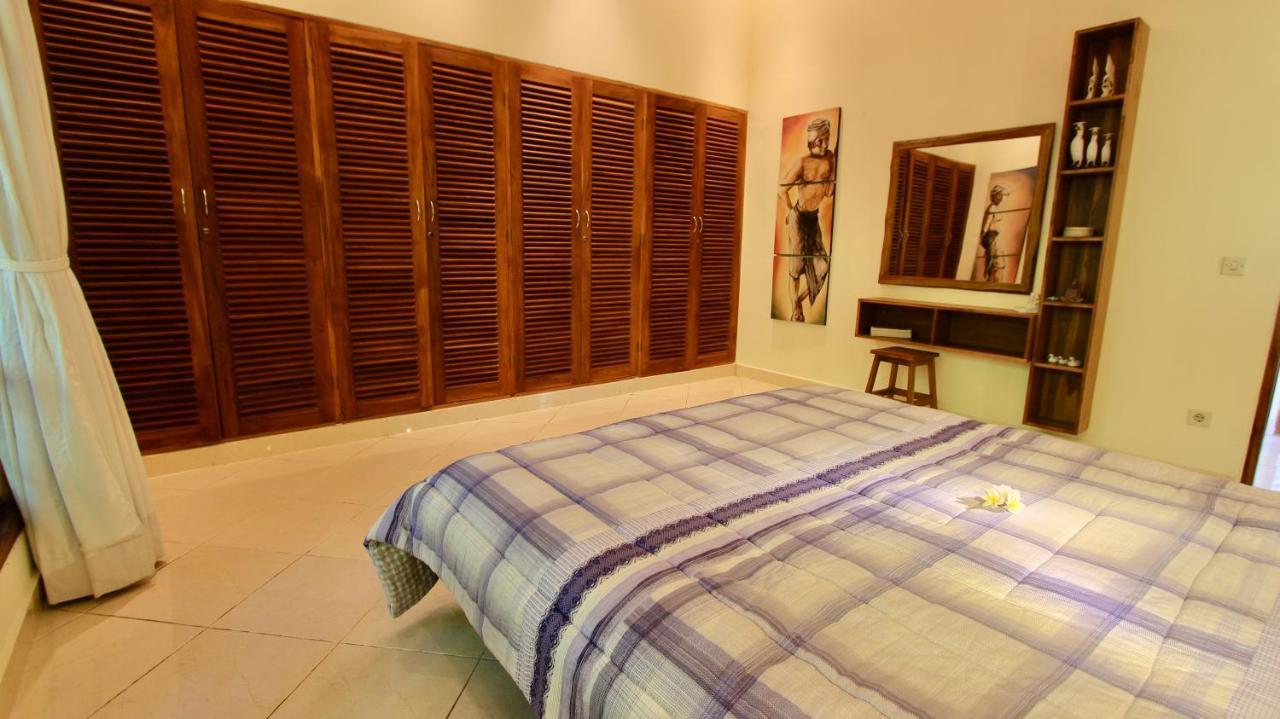 Surgawi Lovina (Bali)