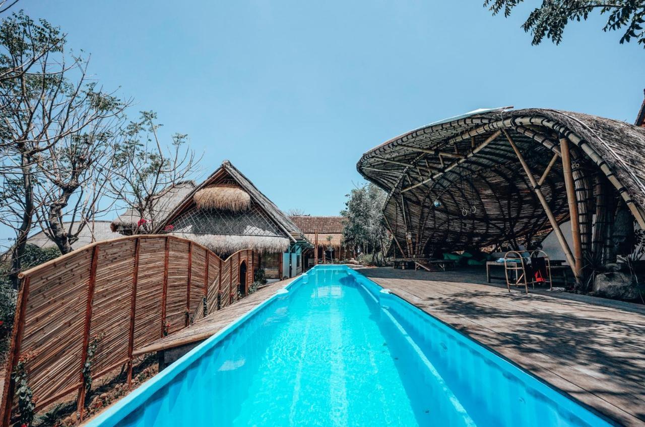 Blue Earth Village Hotel Amed (Bali)