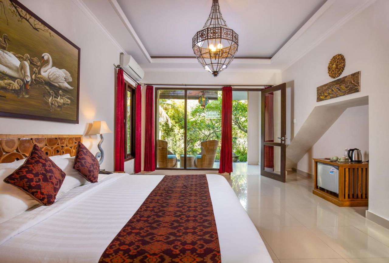 Field And Restaurant Hotel 3*