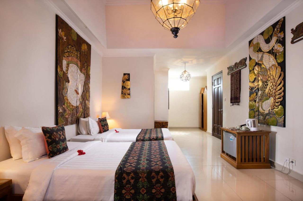 Field And Restaurant Hotel Ubud (Bali)