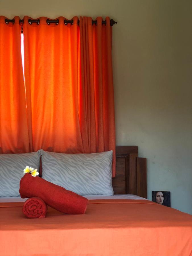 Tira Homestay *
