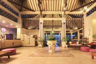 Resort Bali Reef 4*