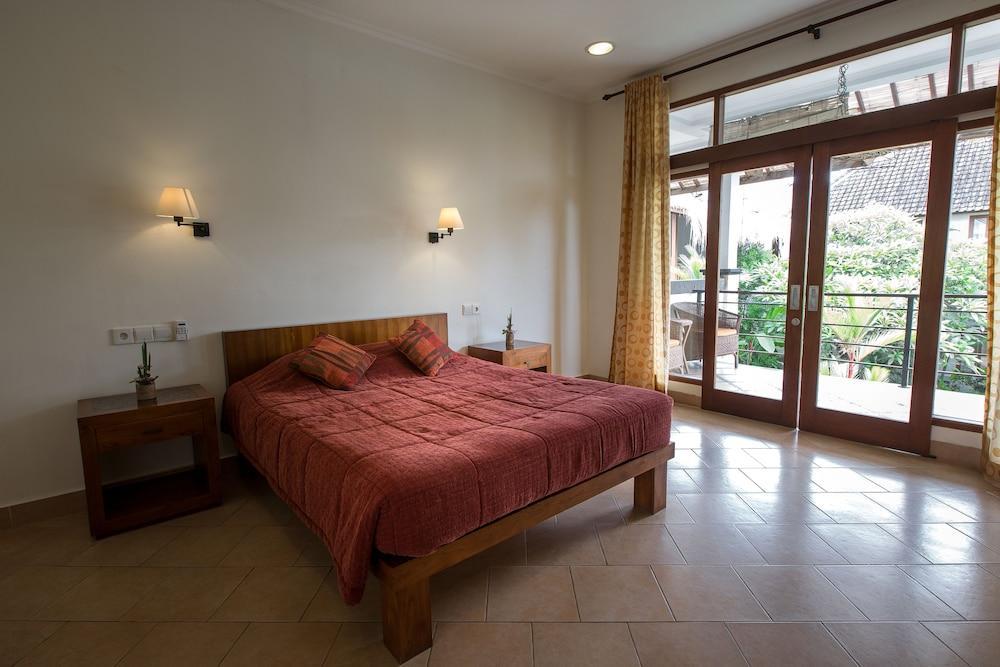 Ecosfera Hotel, Yoga & 3*