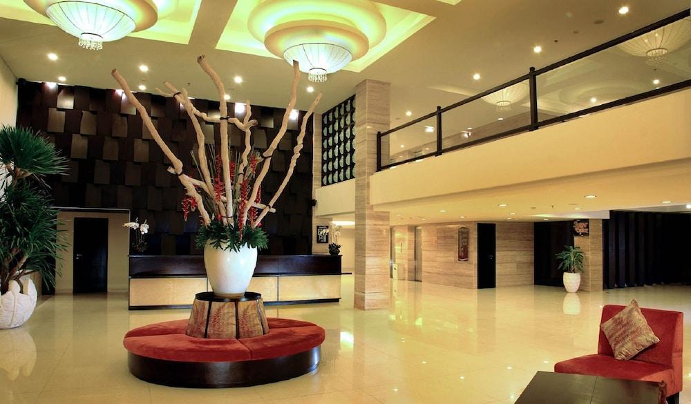 Aston Kuta And 4* Kuta (Bali)