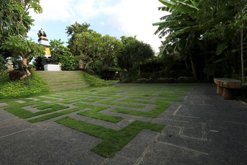 The Kasih & Seminyak (Bali)