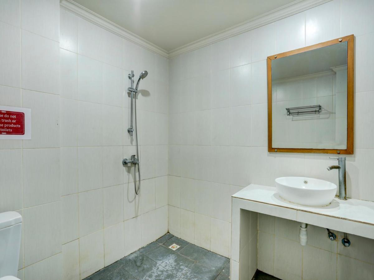 Oyo 3950 The Ratna Hotel